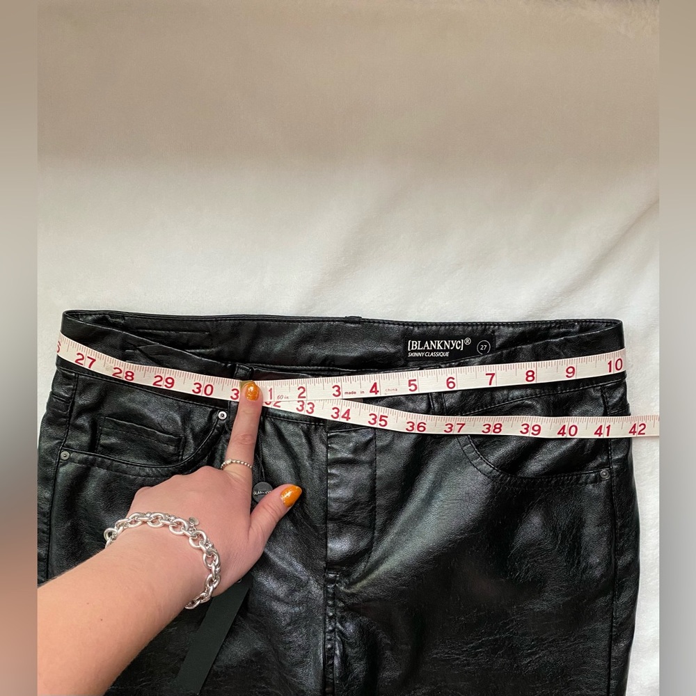 Women’s Blank NYC skinny classique faux leather pants - Picture 16 of 16